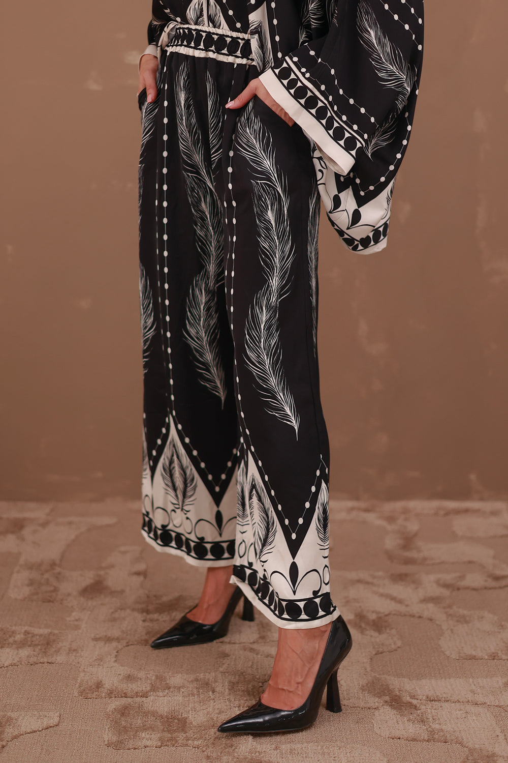 Broek Nastaran