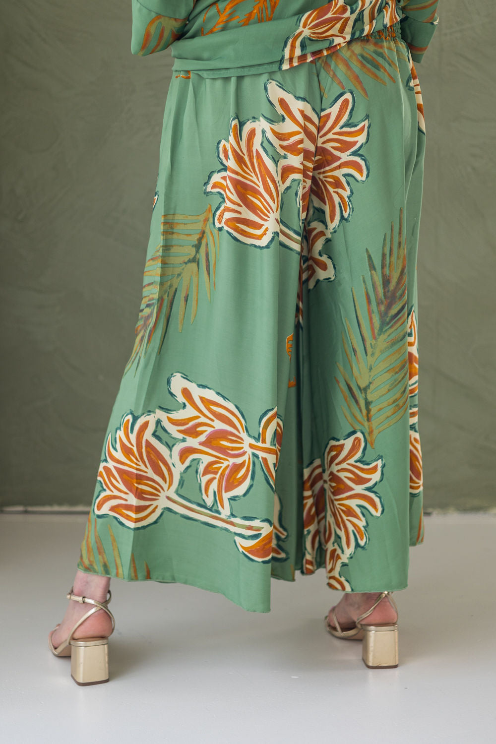 Broek Elziqua
