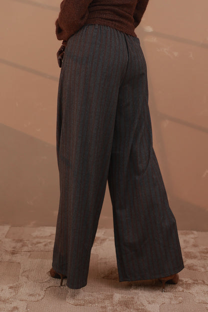 Broek Nikoletta