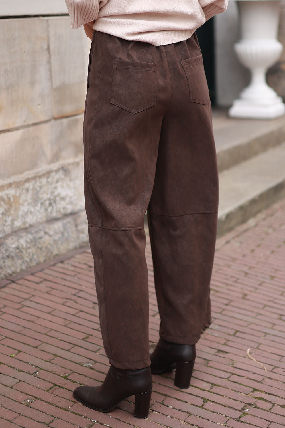 Broek Yarely