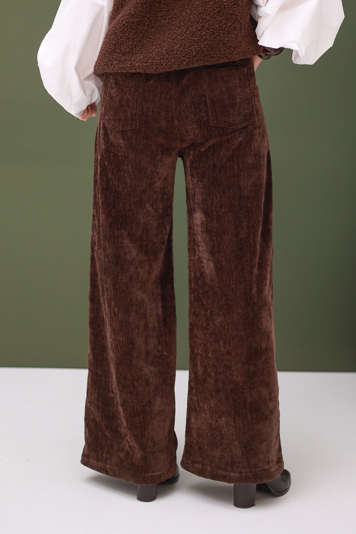 Broek Yura