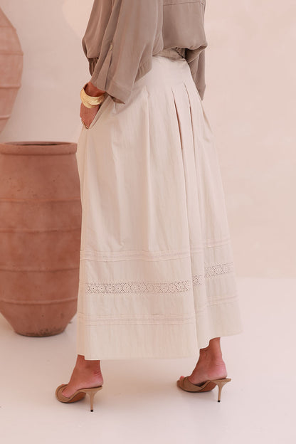 Broek Parisa
