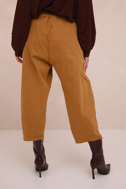 Broek Claudia