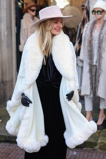 Poncho Mary