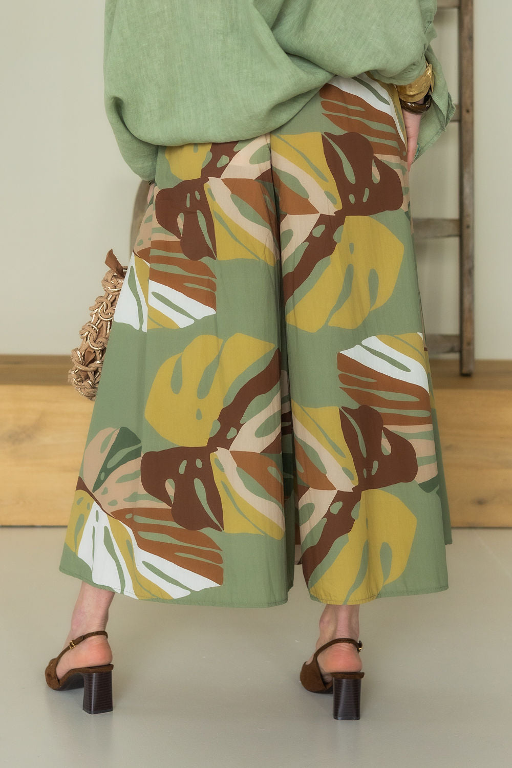Broek Isrilia